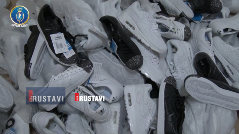 პირმა არადეკლარირებული საქონელი მალულად შემოიტანა (video)