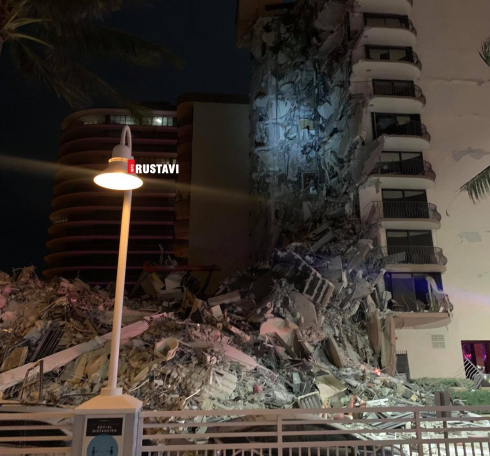 12 სართულიანი შენობა მოულოდნელად ჩამოინგრა [video]