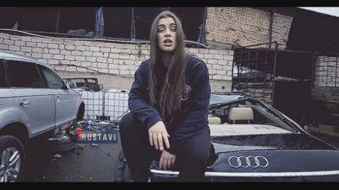 პრემიერა "ინფო რუსთავზე" | ეკუნა ყანჩაველის ვიდეო - World's gone crazy.