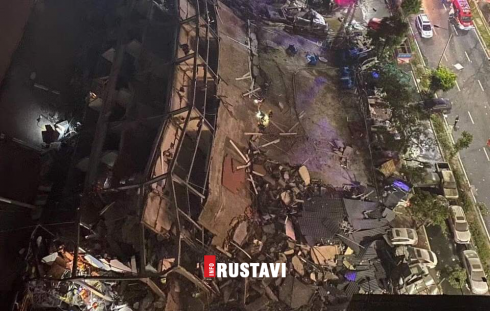 70-მდე ადამიანი ნანგრევებშია მოყოლილი [video]