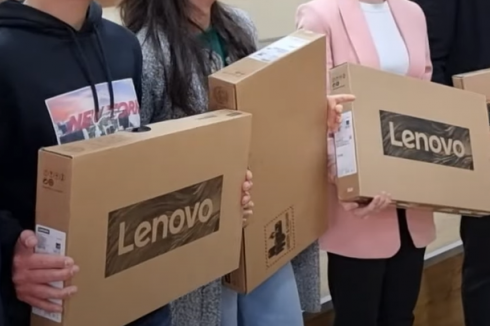 წარჩინებული სწავლისთვის 162 რუსთაველი მოსწავლე კომპიუტერით დასაჩუქრდება