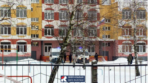 რუსეთის ერთ-ერთ სკოლაში სროლის შედეგად ორი მოზარდი დაიღუპა