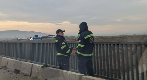 გაჩიანის ხიდთან, მტკვარში გაუჩინარებული კაცის სამძებრო სამუშაოები მიმდინარეობს