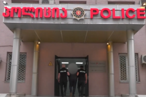 პოლიციამ მკვლელობის ფაქტზე 1 პირი დააკავა [video]