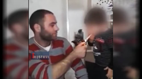 ბავშვზე ძალადობა თუ უწყინარი ხუმრობა [video]