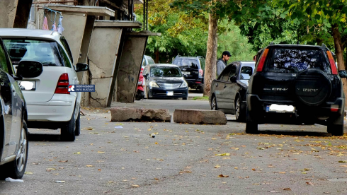 რამდენი ლარით დაჯარიმდებით რუსთავში ეზოს ხელოვნურად გადაკეტვისთვის