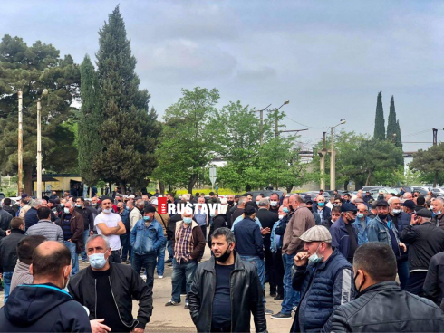 "რუსთავის აზოტში" დასაქმებულებმა აქციები დაასრულეს [photo]