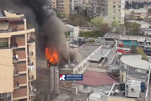 ვარკეთილში კვების ობიექტს ცეცხლი გაუჩნდა