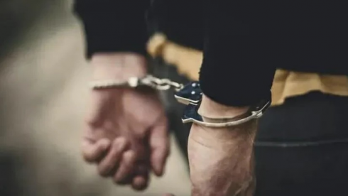 მოქმედი პოლიციელი ყაჩაღობის ბრალდებით დააკავეს