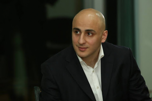 ნიკა მელიას სადეპუტატო იმუნიტეტი შეუჩერეს