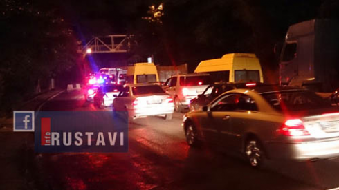 რუსთავი-თბილისის მაგისტრალზე საცობია.