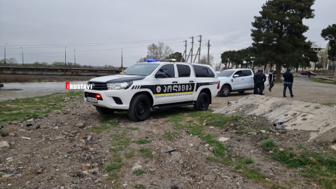 რუსთავში, მტკვარში 5 დღეა კაცს ეძებენ