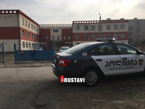 რუსთაველმა მოსწავლეებმა მსუბუქი ნარკოტიკი მიიღეს [video]