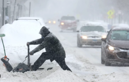 დაღუპულია სულ მცირე 11 ადამიანი
