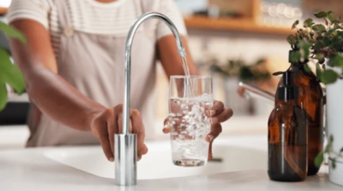 რუსთავში რამდენიმე მისამართზე წყლის მიწოდება 8 საათით იზღუდება