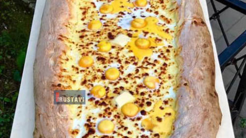 ყველაზე დიდი აჭარული ხაჭაპური (ფოტო)