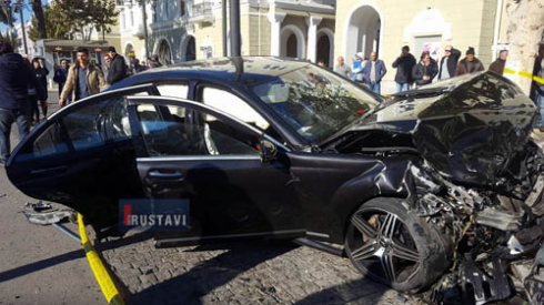 ავარია კოსტავას გამზირზე (ვიდეო)