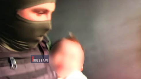 მცირეწლოვანი მძევლად [video]