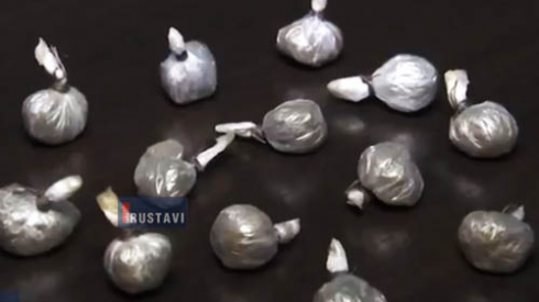 შსს-მ დიდი ოდენობით ჰეროინი ამოიღო (ვიდეო)