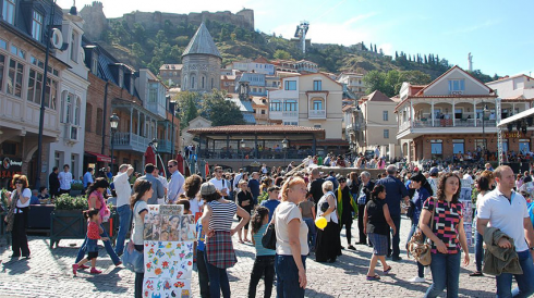 რომელი ქვეყნებიდან მიიღებს საქართველო პირველ ტურისტებს