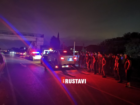 მსუბუქი ავტომობილი ქვეითს დაეჯახა