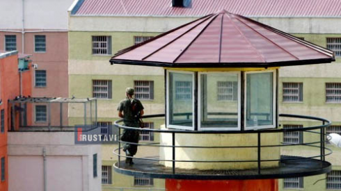 რუსთავის ციხიდან გაქცეული გუშაგი დააკავეს