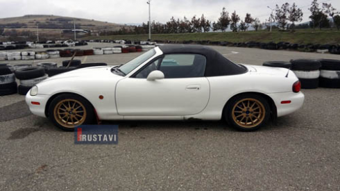 რუსთავში ავტომობილი მოიპარეს.