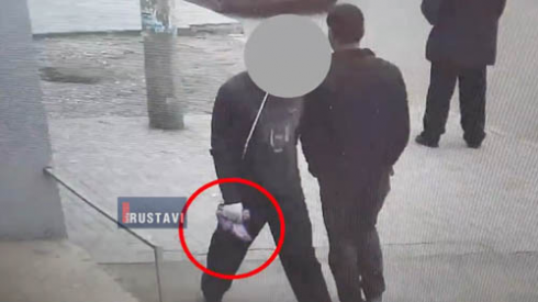 როგორ დააყაჩაღეს ლენდო (ვიდეო)