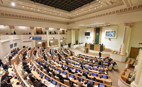 ვინ არიან სახალხო დამცველობის კანდიდატები