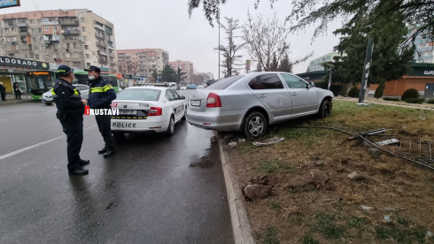 ავტოსაგზაო შემთხვევა რუსთავში [photo]