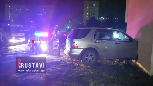 რუსთავში ავტომობილი გასართობ ცენტში შევარდა [video]