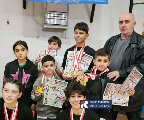 რუსთაველმა სპორტსმენებმა კუნგფუს ევრაზიის ჩემპიონატზე 10 მედალი მოიპოვეს