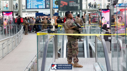 პარიზში სადგურზე შეიარაღებულმა პირმა 3 ადამიანი დაჭრა
