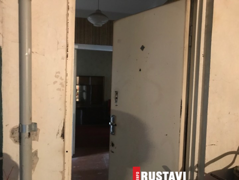 ოჯახი ბინაში უკანონოდ შეიჭრა