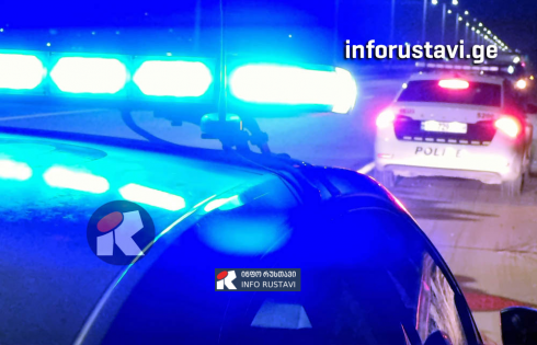 რუსთავის გასასვლელში მამაკაცი დაჭრეს