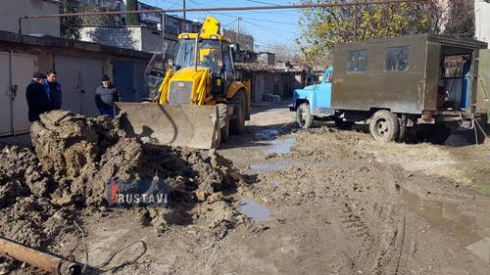 რომელ ქუჩებს არ მიეწოდება წყალი.