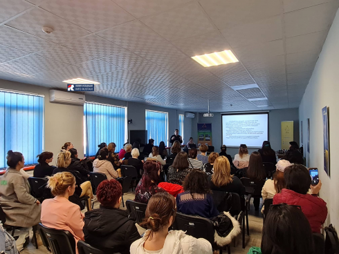 შეხვედრა რუსთავის ბაღების პერსონალთან და მშობლებთან