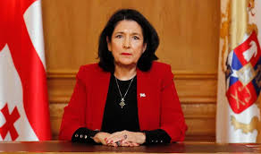 პრეზიდენტმა უგულავა და ოქრუაშვილი შეიწყალა