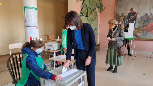 რუსთავის მერმა პოლიტიკური არჩევანი გააკეთა