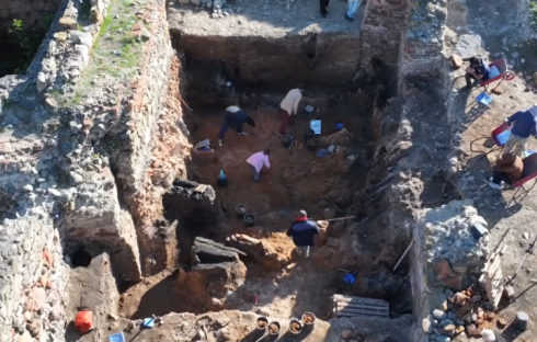 კიდევ ერთი ისტორიული აღმოჩენა რუსთავის ციხე-სიმაგრეზე