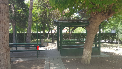 რუსთავის სხვადასხვა უბნის ფანჩატურები [photo]