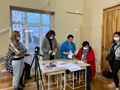 რუსთავში 7 საარჩევნო უბანი ხელახლა გადაითვალეს [video]