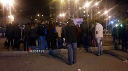 რუსთაველები რუსთავში დაბრუნებას ვერ ახერხებენ