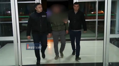 შსს-მ ძარცვაში ეჭვმიტანილი დააკავა (ვიდეო)