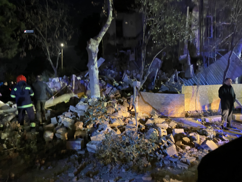 რუსთავში საცხოვრებელი კორპუსი ჩამოინგრა