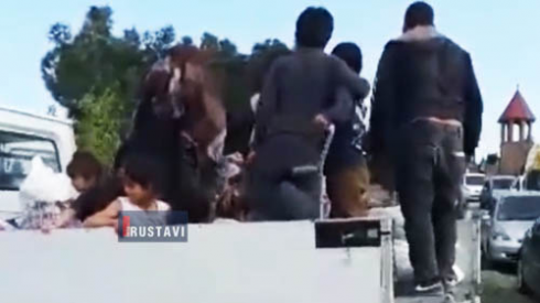 "გაზიდეს ყველაფერი და აბარგებენ მანქანაში" [video]