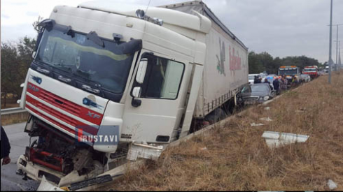 ავარია ჩქაროსნულ მაგისტრალზე (ფოტო)