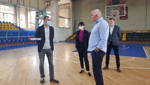 ახალი იატაკი რუსთავის კალათბურთის დარბაზში [Photo]