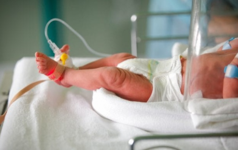 დედას ბათუმის სასამართლომ აღკვეთის ღონისძიების სახით პატიმრობა უკვე შეუფარდა