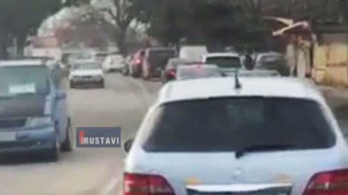 საავტომობილო საცობი მაგისტრალზე